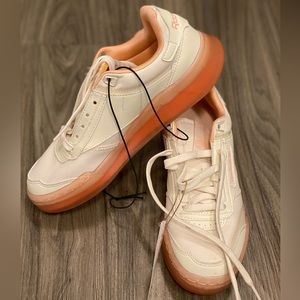 Brand new Reebok shoes